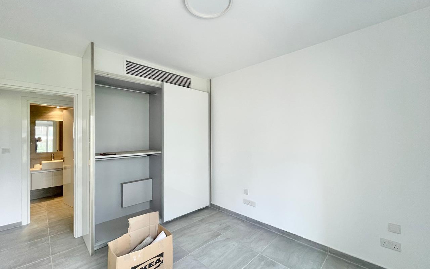 13_Interior_Sea-Front-Apartment-for-sale-limassol-cyprus Apartment in a modern residential complex on the seafront