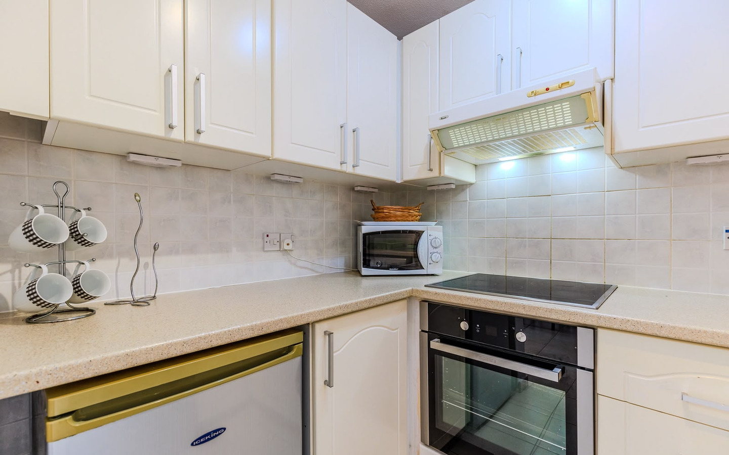 20_Interior_new-key-ready-apartment-for-sale-paphos-cyprus 2-Bedroom Ground Apartment in Prestige Gated complex, Tombs of Kings
