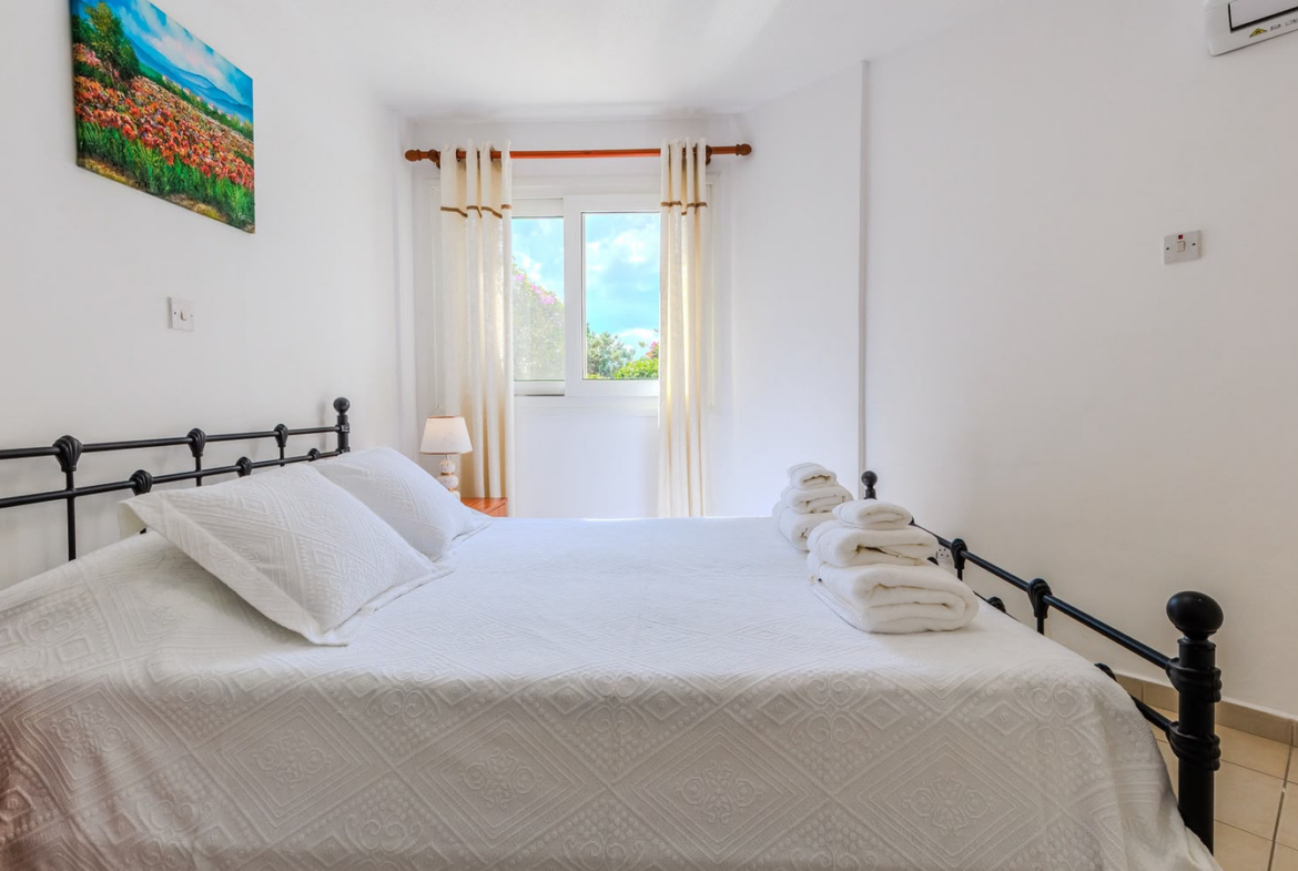 2-Bedroom Ground Apartment in Prestige Gated complex, Tombs of Kings
