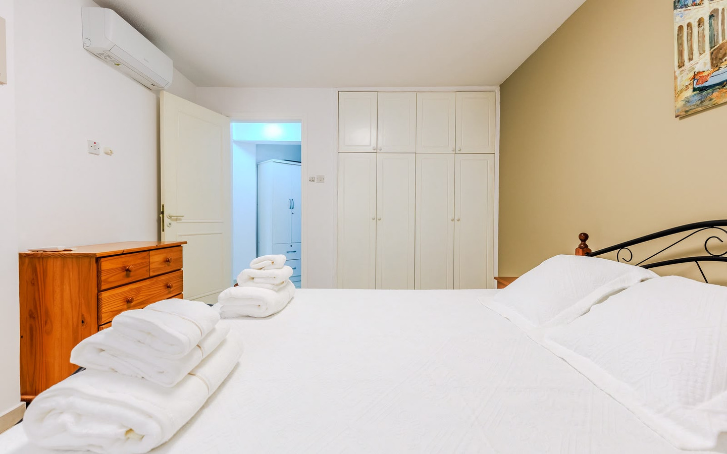 25_Interior_new-key-ready-apartment-for-sale-paphos-cyprus 2-Bedroom Ground Apartment in Prestige Gated complex, Tombs of Kings