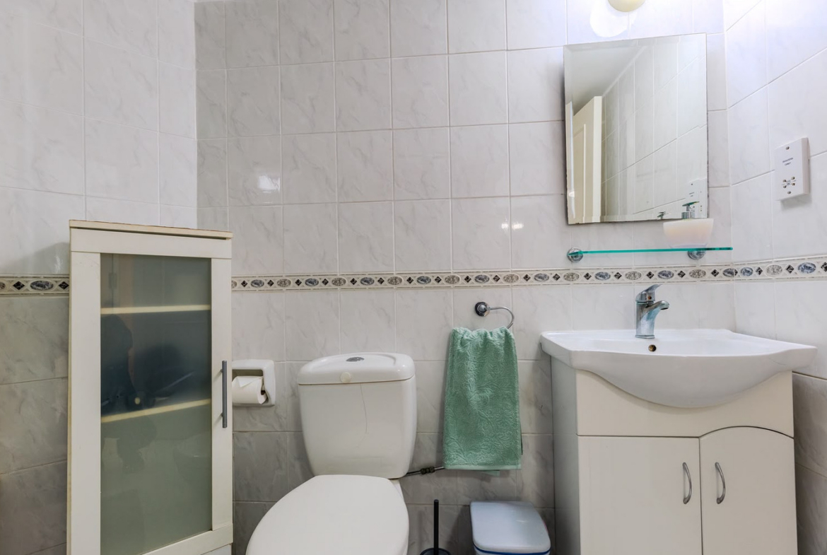 2-Bedroom Ground Apartment in Prestige Gated complex, Tombs of Kings
